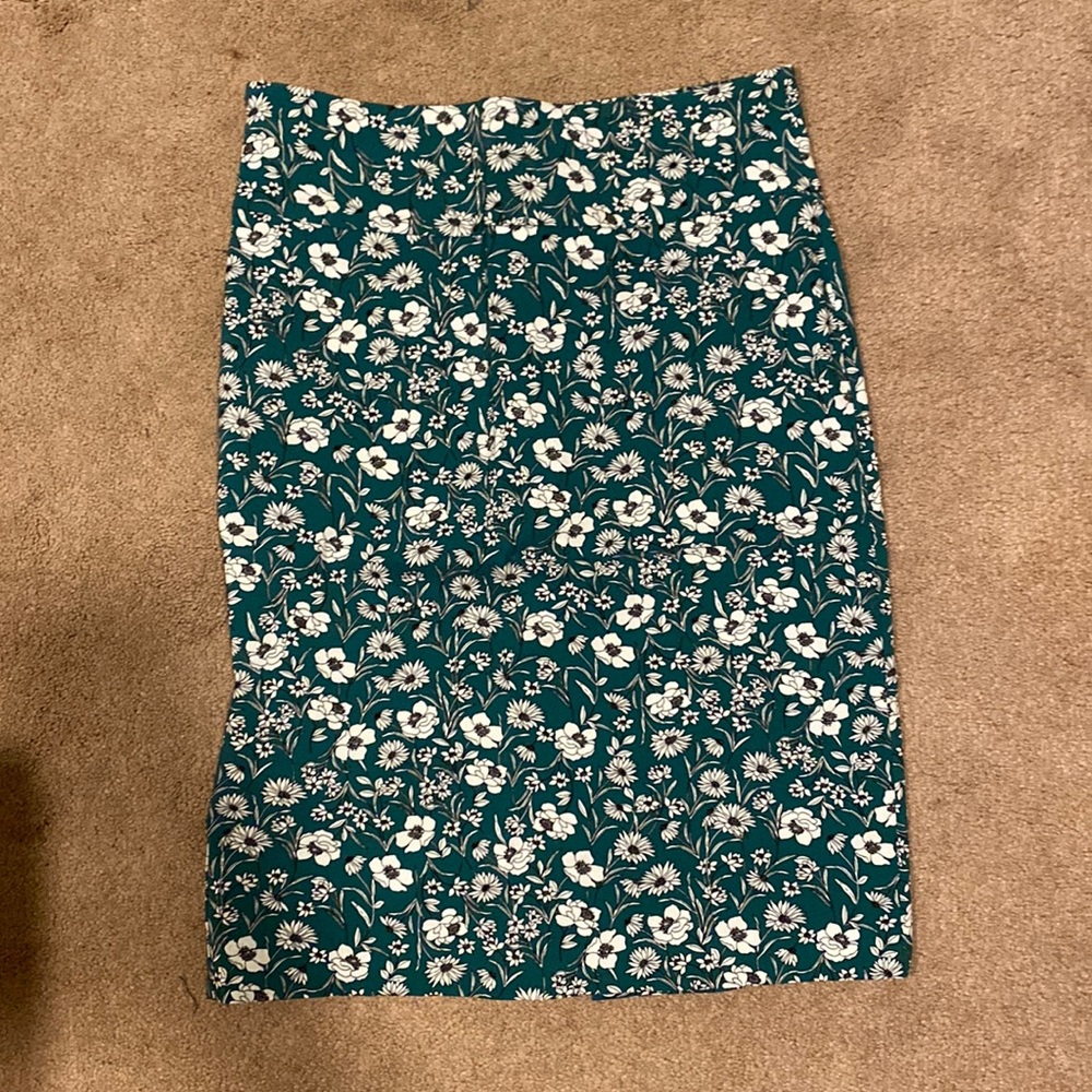 Flowered skirt